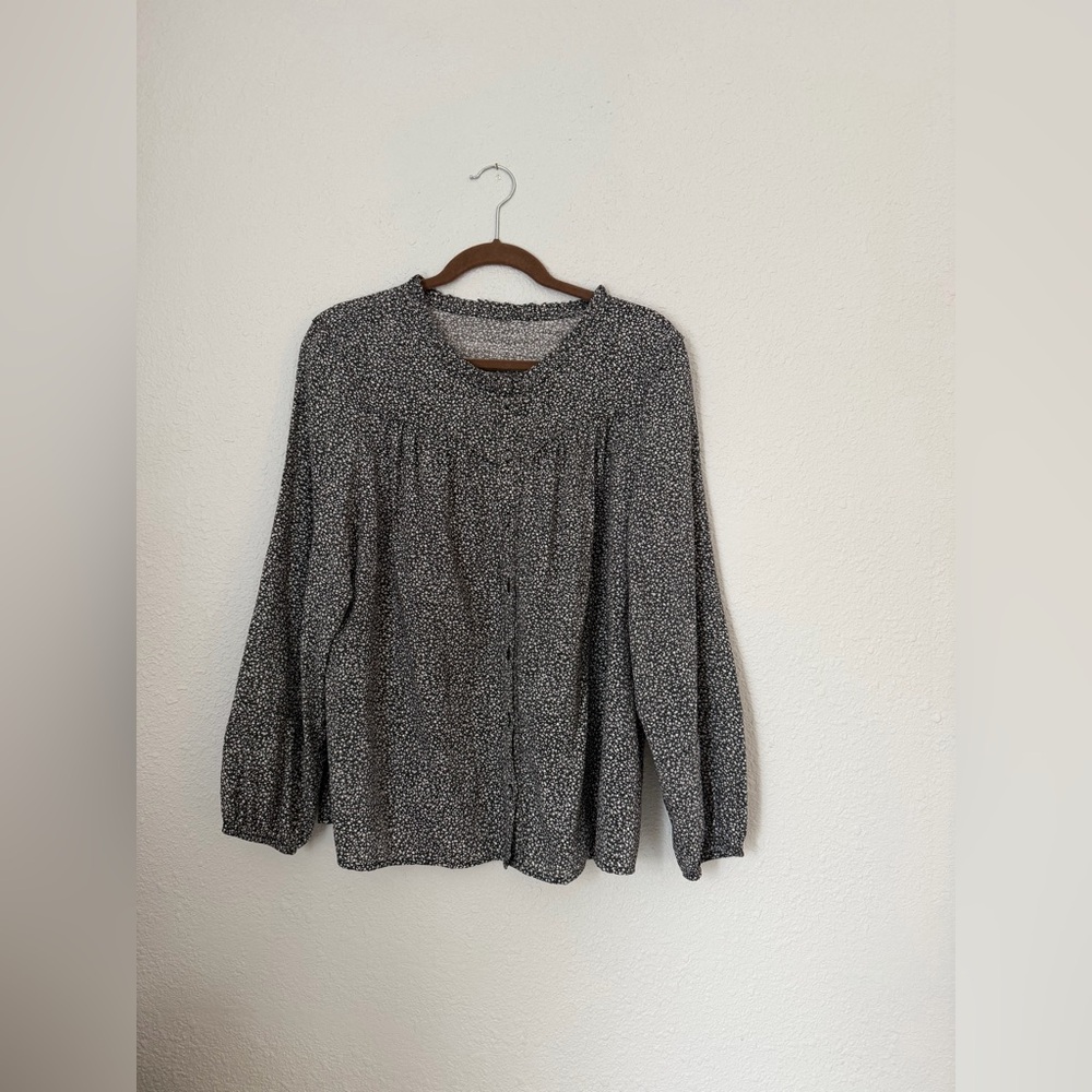 Flowy Gray Floral Button Up Blouse Top